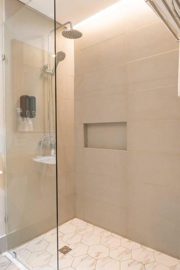 Primeway Suites Cebu Kültér fotó